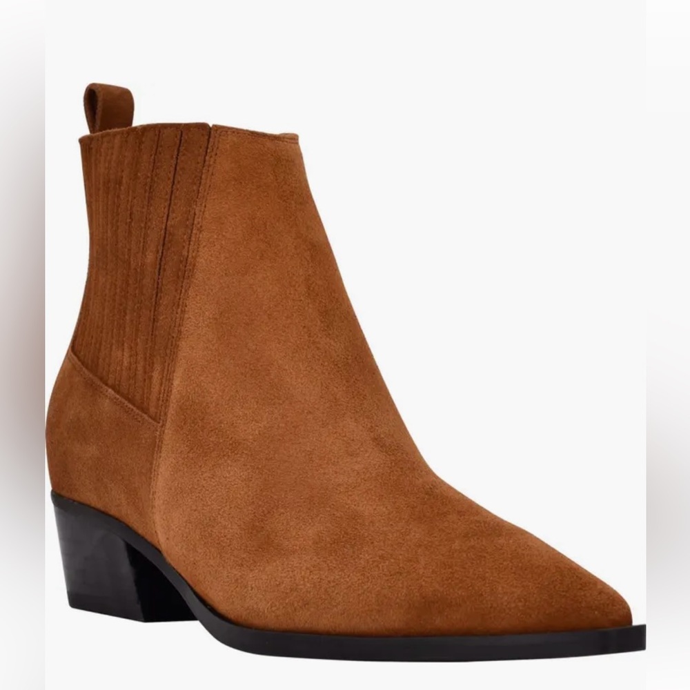 Size 5.5 Marc Fisher new in box chestnut brown‎ leather ankle boots